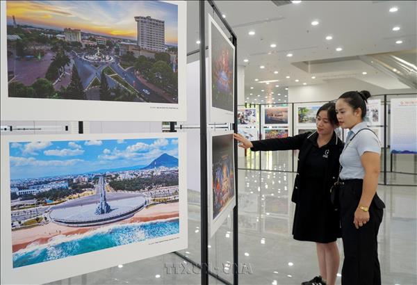 Triển lãm ảnh Giao thoa văn hóa Nam Trung Bộ - Tây Nguyên