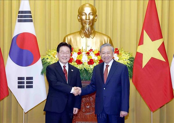 베트남 지도부, 대한민국 제81주년 광복절 맞아 한국 지도부에게 축하 서한•축전 발송