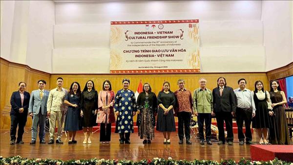 Giao lưu văn nghệ thắt chặt quan hệ nhân dân Thành phố Hồ Chí Minh và Indonesia