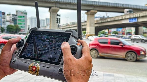 UAVs help detect violations, ease traffic bottlenecks in Hanoi