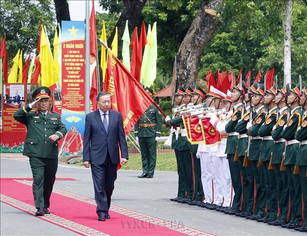 Top leader visits Infantry Division 308