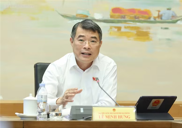 黎明兴总理：按照统筹协同、公开透明方向完善土地、住房和房地产政策