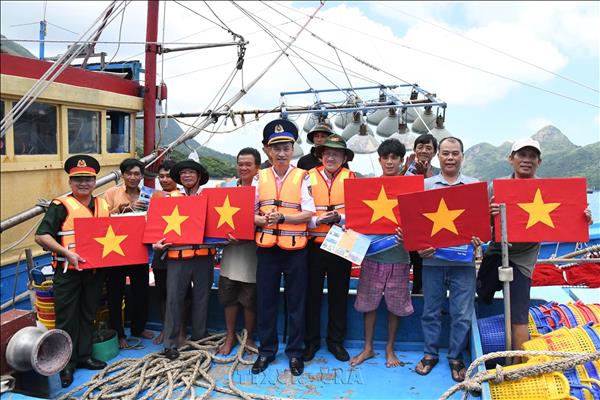 Ho Chi Minh City steps up efforts to lift ECs yellow card warning on IUU fishing