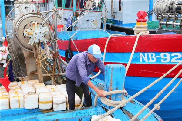 Đề phòng nguy cơ dông, lốc do ảnh hưởng hoàn lưu bão số 4
