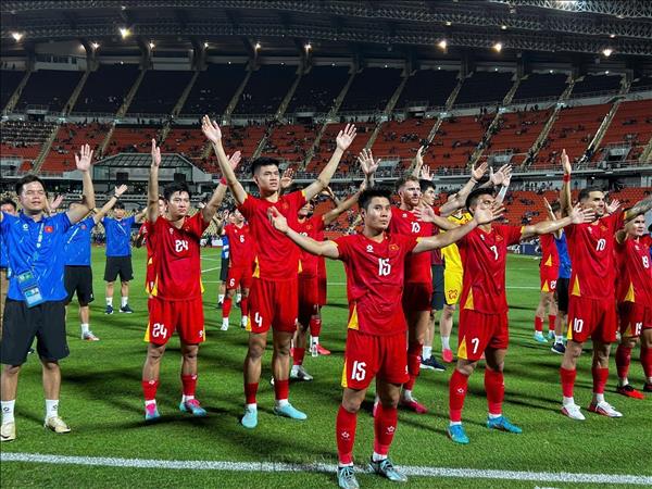2026年东盟杯：越南队客场2比0完胜泰国