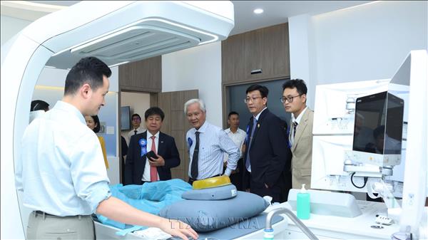 Khai trương Đơn vị điều trị không xâm lấn bằng sóng siêu âm hội tụ đầu tiên tại khu vực phía Nam