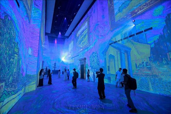 ‘반 고흐 타임리스 전시, 하노이서 개최… 캔버스를 넘어선 오감 체험