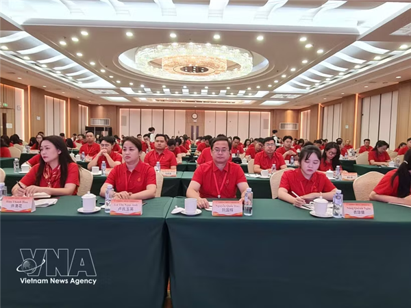 越南青年沿着胡志明主席在中国的革命足迹重温历史