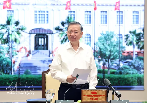 越共中央总书记、国家主席苏林：全方位培养、引进、用好人才 将之纳入国家发展的整体战略