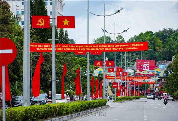 PM asks for stronger security, public order measures for National Day holiday