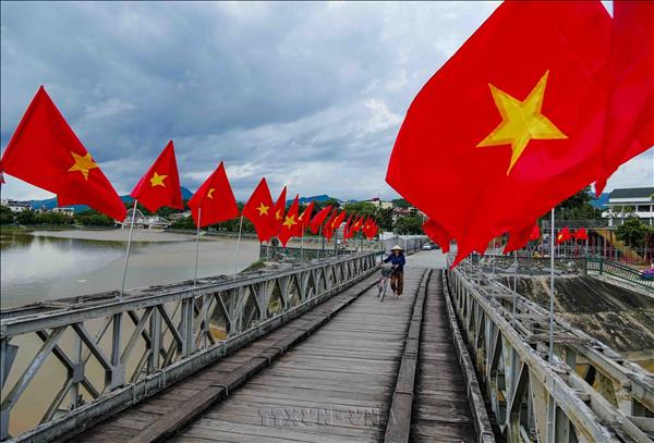 Điện Biên rực rỡ cờ hoa mừng Quốc khánh