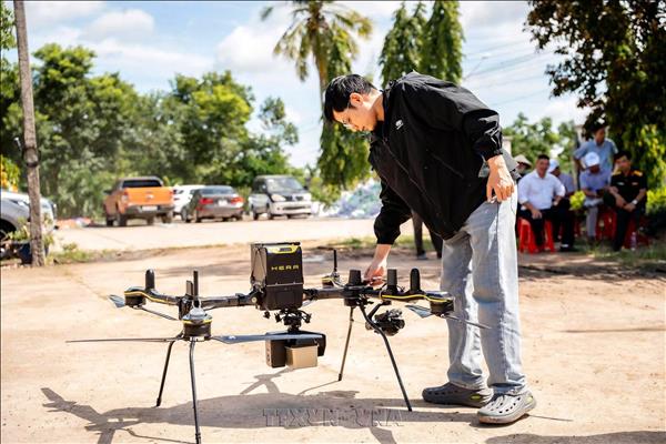 Ứng dụng UAV trong phát triển nông nghiệp thông minh