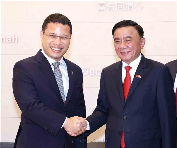 Ủy viên Bộ Chính trị, Thường trực Ban Bí thư Trần Cẩm Tú gặp Chủ tịch Đảng Hành động Nhân dân, Bộ trưởng Bộ Giáo dục Singapore