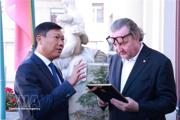 Hanoï et Prague renforcent leur coopération dans la planification, lurbanisme et linvestissement