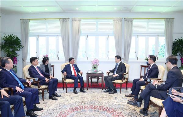 Ủy viên Bộ Chính trị, Thường trực Ban Bí thư Trần Cẩm Tú hội kiến Tổng Thư ký Đảng Hành động Nhân dân Singapore, Thủ tướng Lawrence Wong