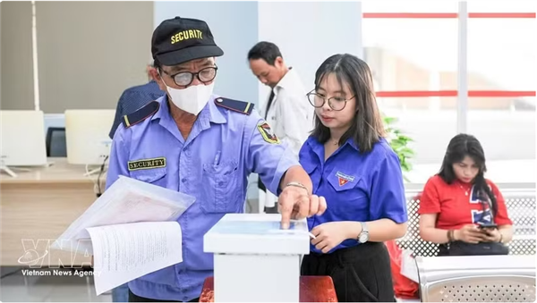 Le Vietnam renforce sa protection numérique face à lessor de lIA et des deepfakes