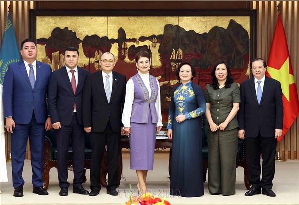Vietnam, Kazakhstan boost experience sharing in cultural industry development