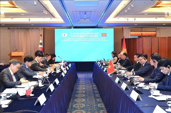 Vietnam, RoK step up cooperation in key economic sectors