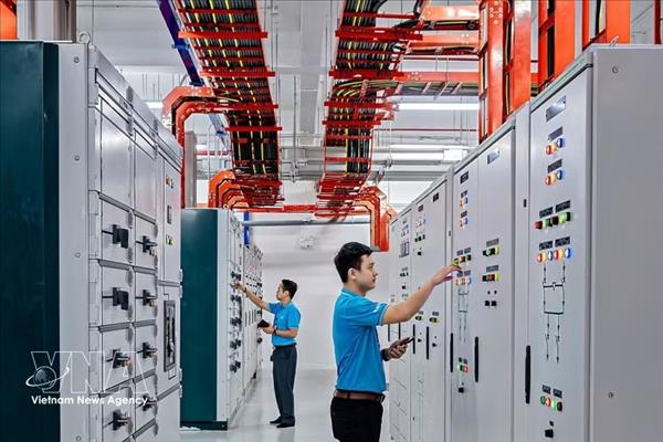 Поток миллиардных инвестиций в гонку за развитие цифровой инфраструктуры