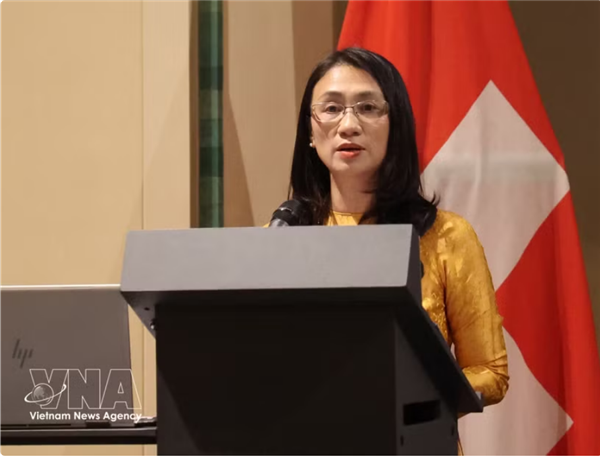 继续巩固东盟与瑞士的友好关系
