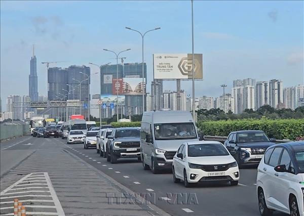 Traffic on North–South expressways rises nearly 60% as National Day holiday begins