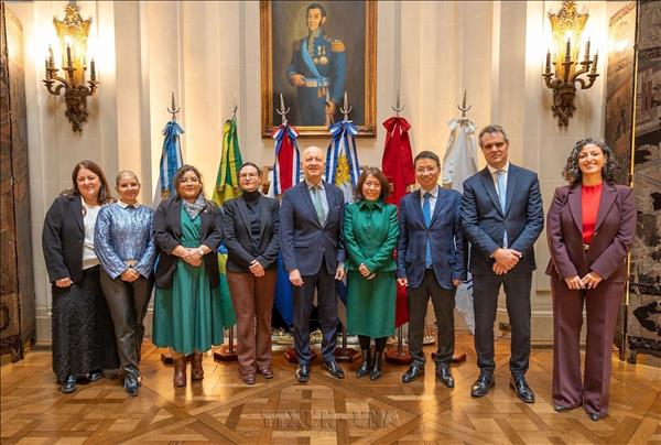 Vietnam, Mercosur begin trade negotiations