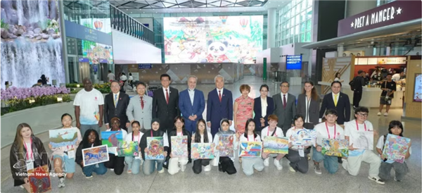 越南在中国香港国际少儿绘画创作比赛中夺得金奖