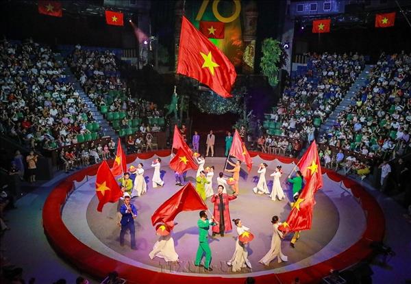 Vietnamese Spirit –  Colorful Circus Show Celebrating National Day