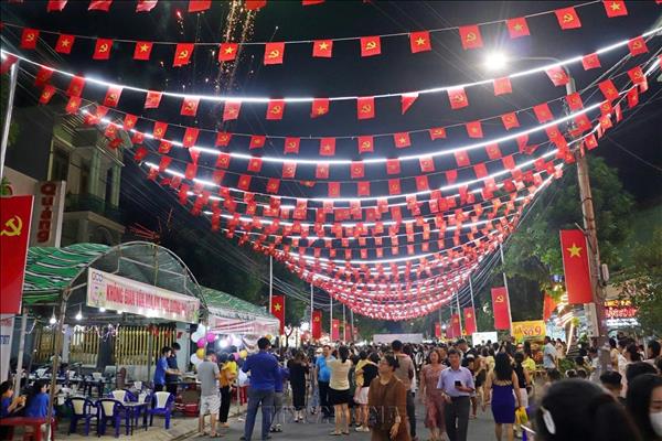 Khơi dậy niềm tự hào, hướng về Ngày hội non sông ​