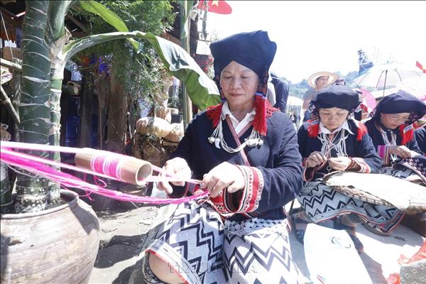 Moc Chau Cultural and Tourism Week celebrates ethnic cultural diversity