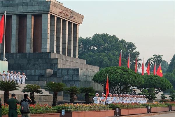 Vietnam receives more congratulations on 81st National Day