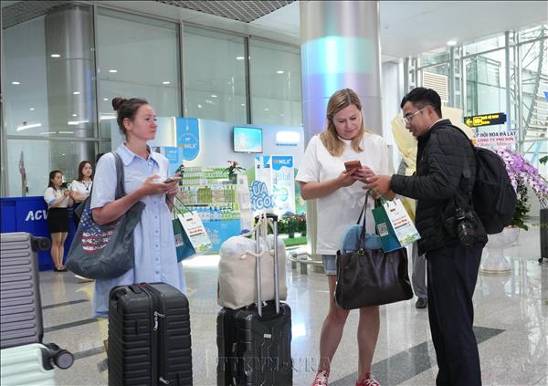럼동성 리엔크엉공항, 5개월간의 운항 중단 이후 첫 국제선 운항 재개