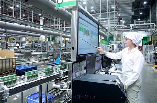Vietnam attracts 40.63 billion USD in FDI in eight months
