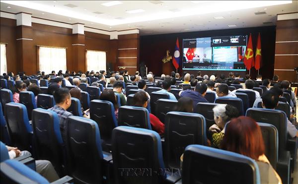 Cộng đồng người Việt tại Lào quyết tâm góp sức phát triển đất nước