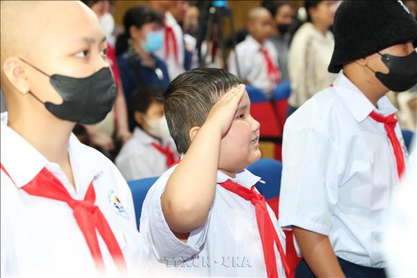 Lễ khai giảng đặc biệt của trẻ em mắc bệnh hiểm nghèo tại Thành phố Hồ Chí Minh​