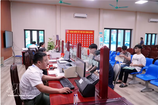Le Vietnam simplifie les procédures administratives pour stimuler la croissance