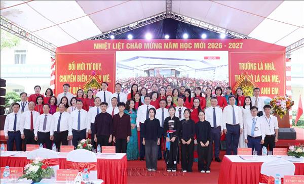 Tưng bừng ngày khai giảng năm học mới 2026 - 2027 trên cả nước