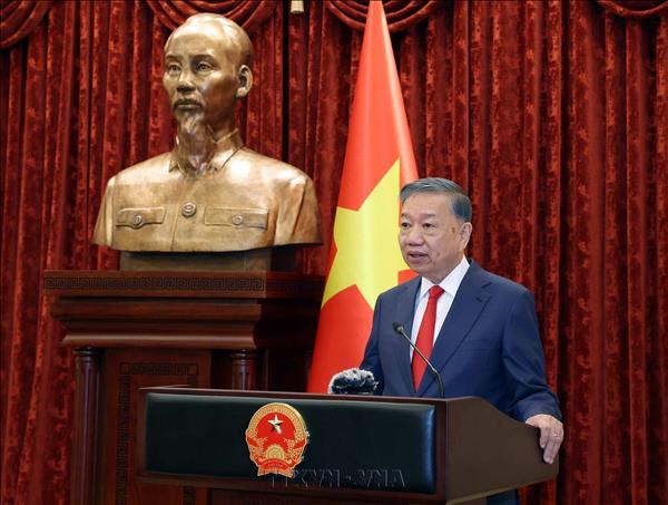 Carta del máximo dirigente vietnamita al sector educativo con motivo del nuevo curso académico