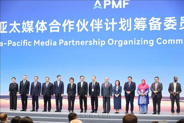 VNA attends Asia-Pacific Media Forum in Shenzhen