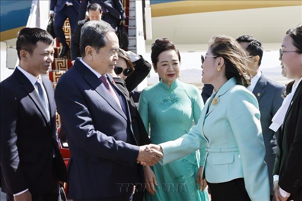 Le président de lAN Tran Thanh Man entame une visite officielle en Mongolie