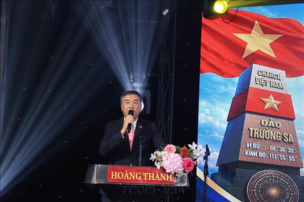 Vietnamese community in Czech Republic shows strong support for homelands seas and islands
