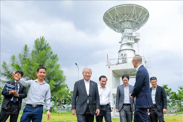 Từ ước mơ dân gian đến kỷ nguyên làm chủ công nghệ không gian