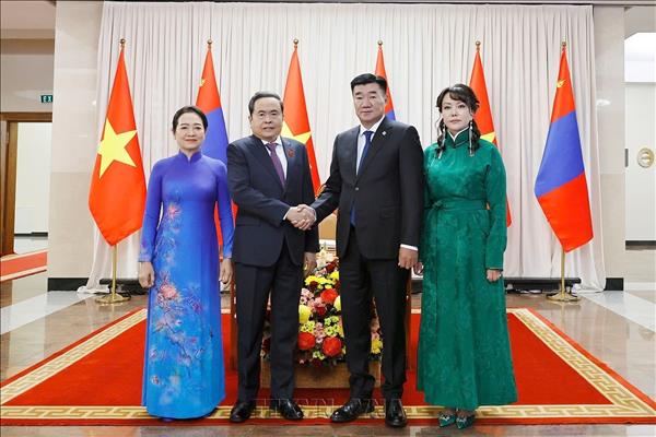 Lễ đón Chủ tịch Quốc hội Trần Thanh Mẫn và Phu nhân thăm chính thức Mông Cổ