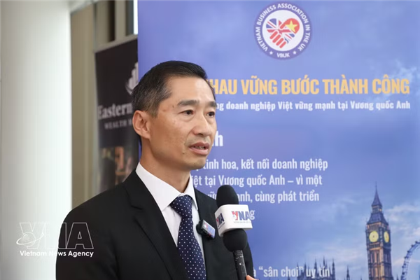 第23-NQ/TW号决议：旅英越南人心系祖国的桥梁