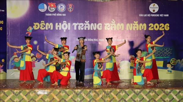Đêm hội trăng rằm- kết nối và lan tỏa yêu thương