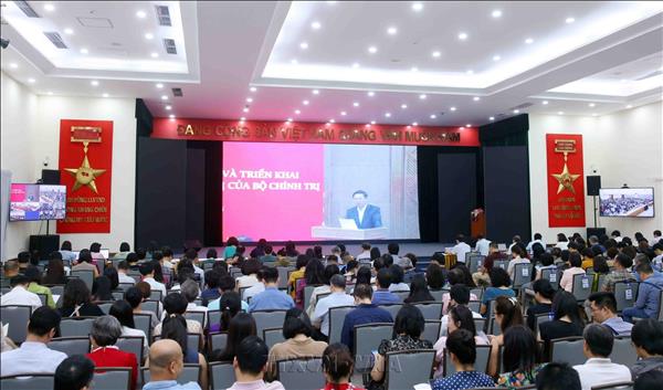 Quán triệt và triển khai thực hiện các nghị quyết, chỉ thị của Bộ Chính trị trong Đảng bộ các cơ quan Đảng Trung ương