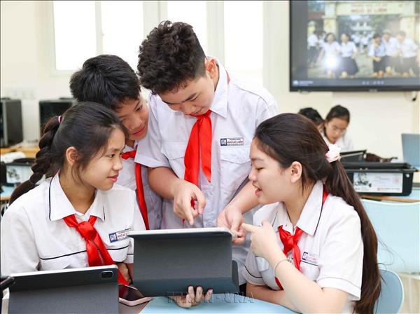 Top Leader Orders Substantive Education Reform