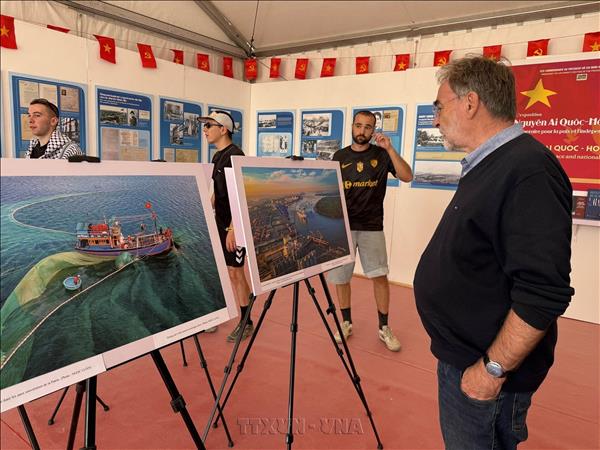 Limage du Vietnam, de son histoire à son aspiration à lhorizon 2045, à la Fête de lHumanité