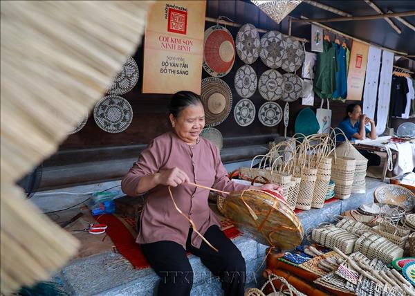 Reviving Memories of Hanois 36 streets in Heart of Thang Long Heritage Space