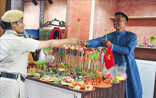 Khi tò he và sơn mài Việt Nam kể chuyện tại BRICS BAZAAR 2026